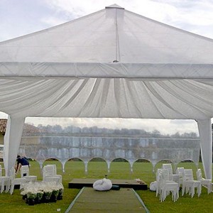 Locação de tenda 10x10